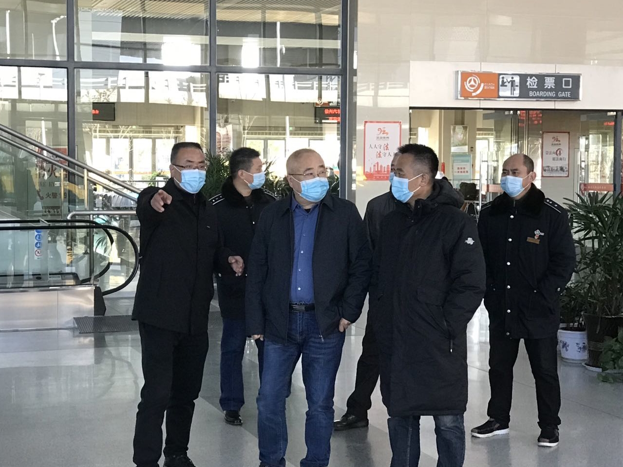 徐州兴发娱乐集团党委委员、副总司理吕超赴汽车东站党支部调研