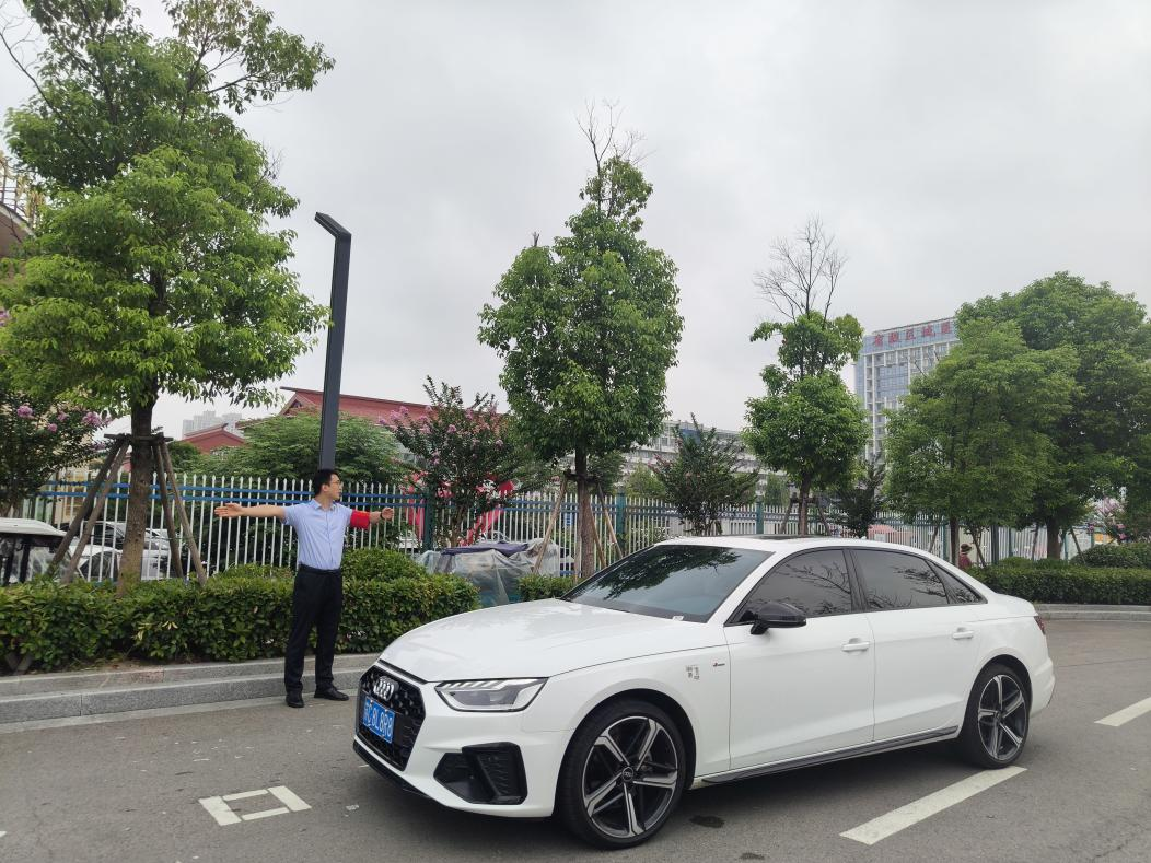 停车有我，争领先锋