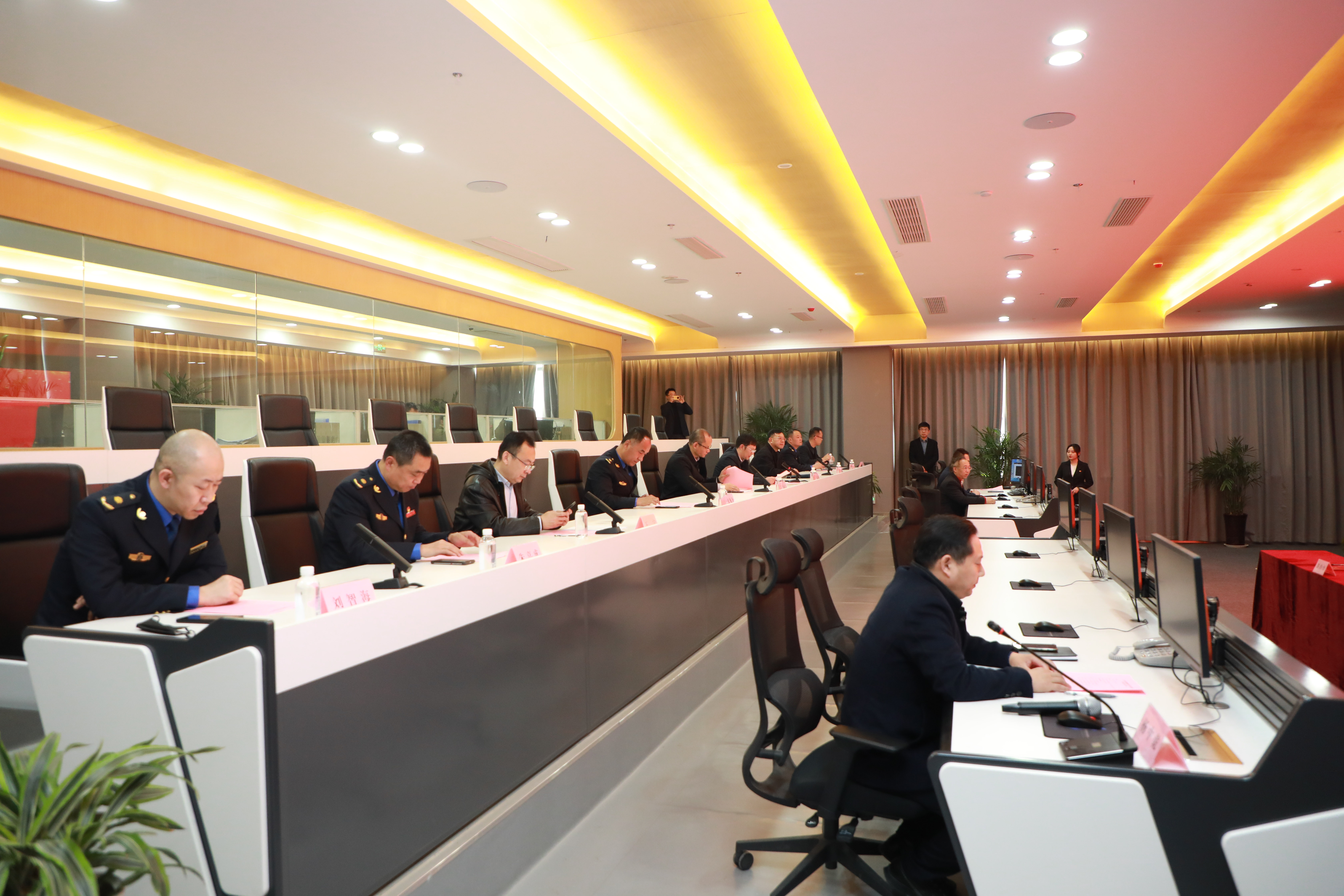 停车科技公司与云龙区城管局签署云龙区收费蹊径泊位委托运营协议