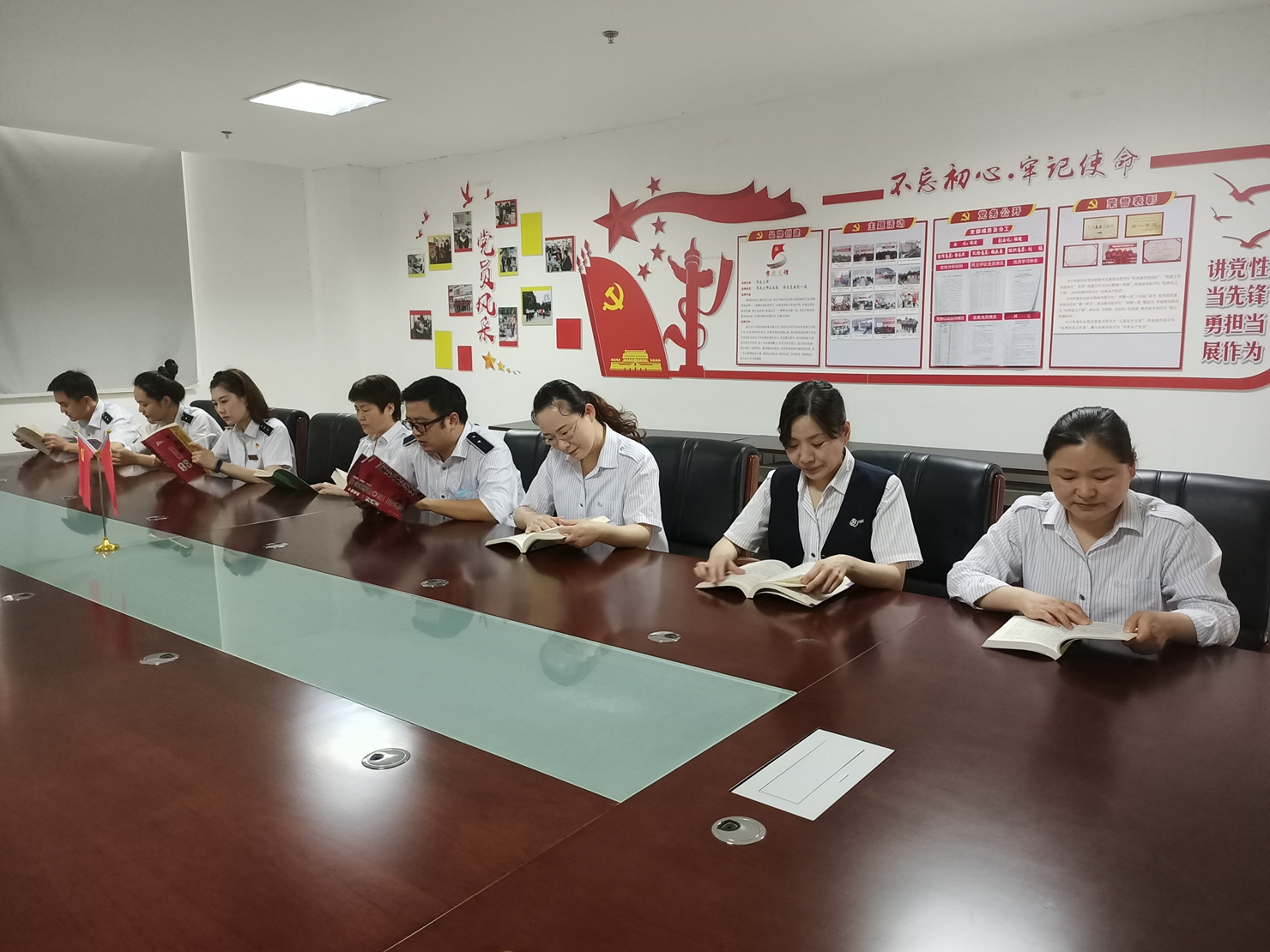 汽车客运东站开展全民阅读运动 助推文明都会建设
